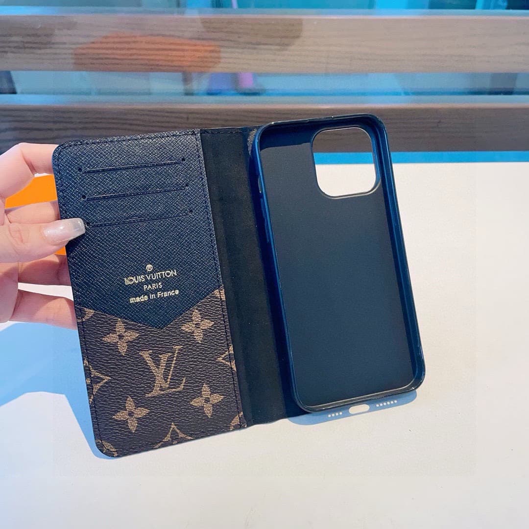 LOUIS VUITTON iPhone Case Classic Monogram motif with cover & bank card ID card bag