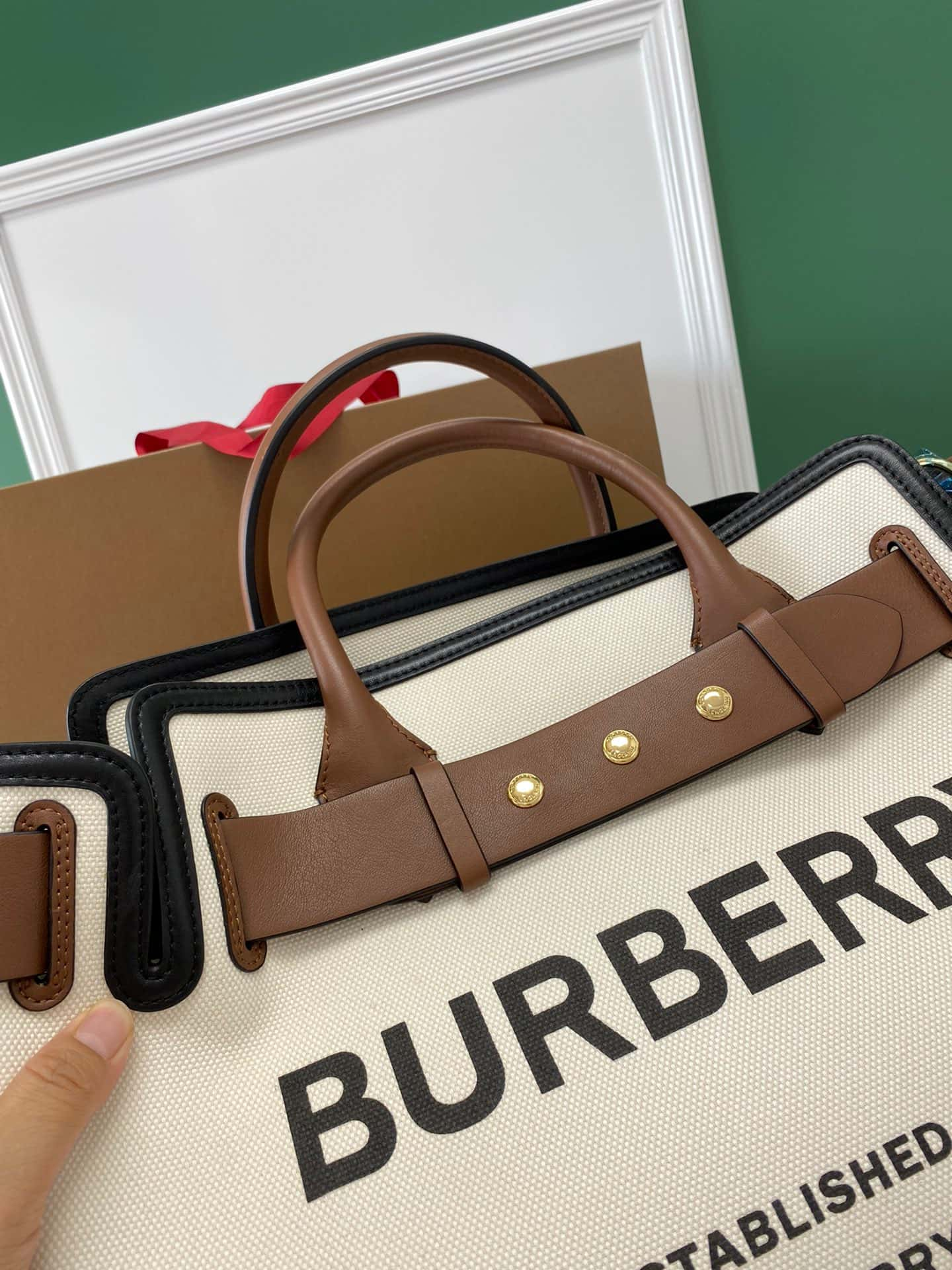 BURBERRY Handbag The Belt Tote