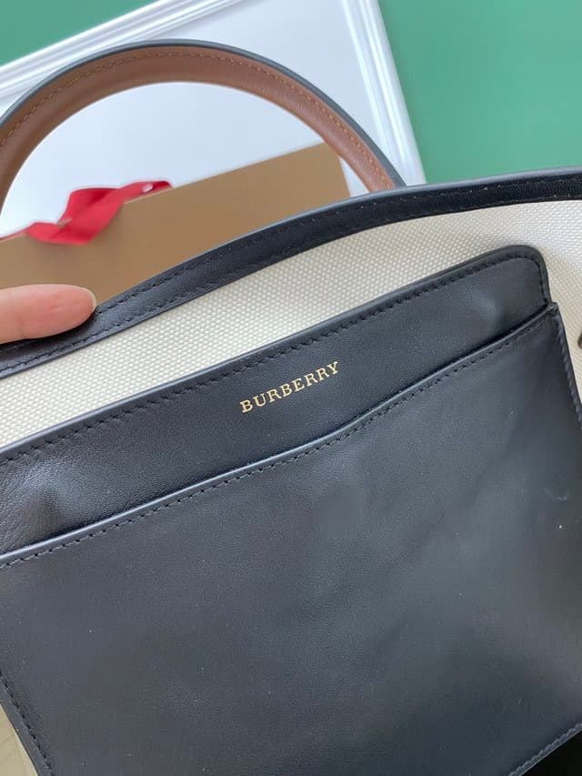 BURBERRY Handbag The Belt Tote