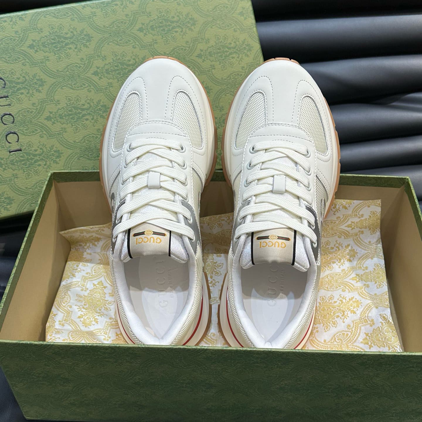 GUCCI Shoes Men's Lightweight Comfort Magazine-Featured  Good Quality