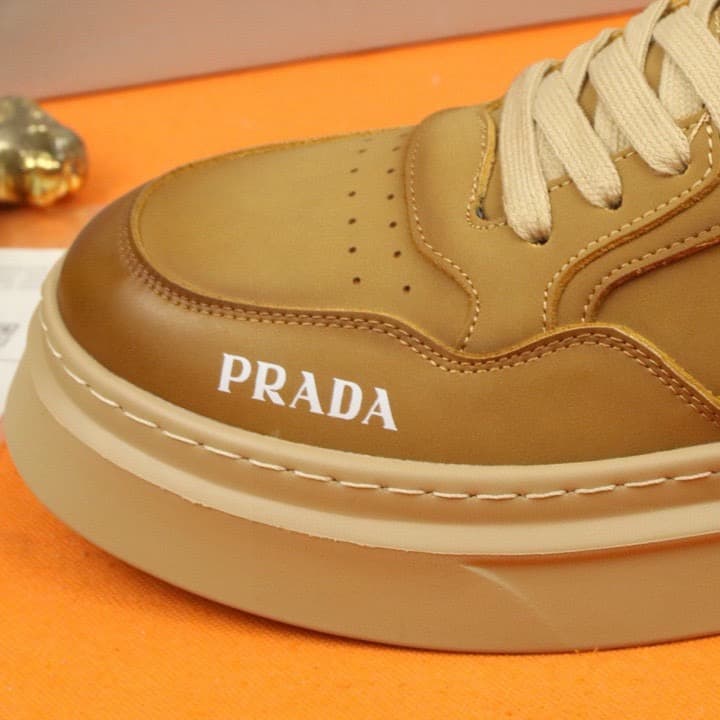 PRADA Shoes Men's New Collection Cowhide Lightweight Comfort Magazine-Featured Impeccable Craftsmanship