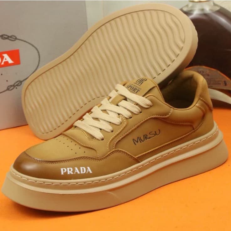 PRADA Shoes Men's New Collection Cowhide Lightweight Comfort Magazine-Featured Impeccable Craftsmanship